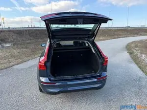 VOLVO XC60 MOMENTUM PRO B4 AWD 2.0D mHEV 145kW, A/T8, 4x4 - 9