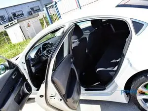 Mazda 6 – 2.2 Diesel (Biela perleť) – Top stav bez korózie - 7