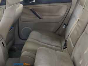 VW Passat V6 TDI 4Motion / Tiptronic / 132 kW / KOŽA - 4